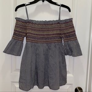 E Hanger M Striped top